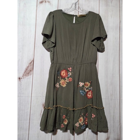 Savanna Jane Dresses & Skirts - Savanna‎ Jane Olive Green Floral Embroidered Tiered Ruffle Dress Size Medium